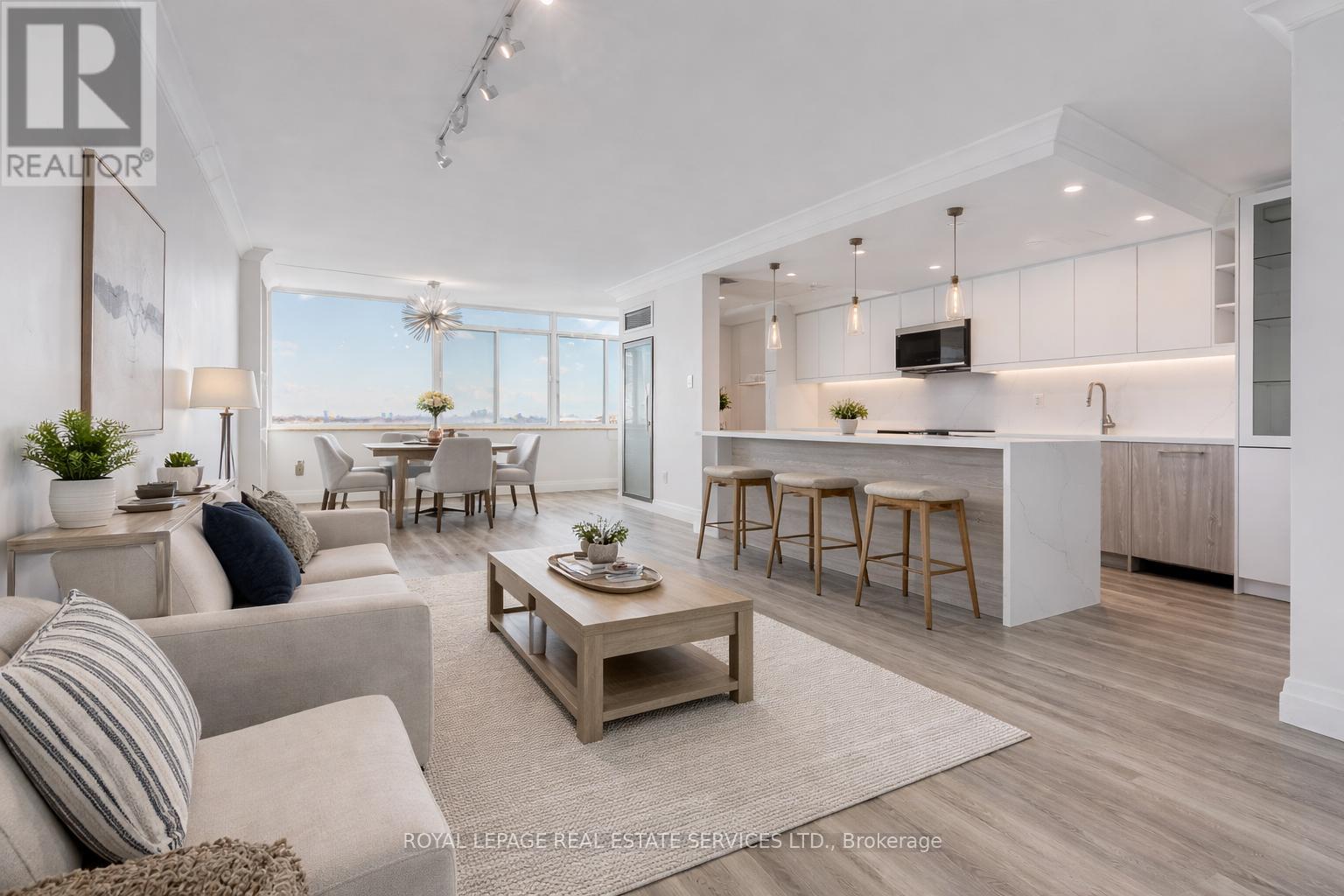 706 - 3000 Bathurst Street, Toronto, Ontario  M6B 3B4 - Photo 3 - C12901390