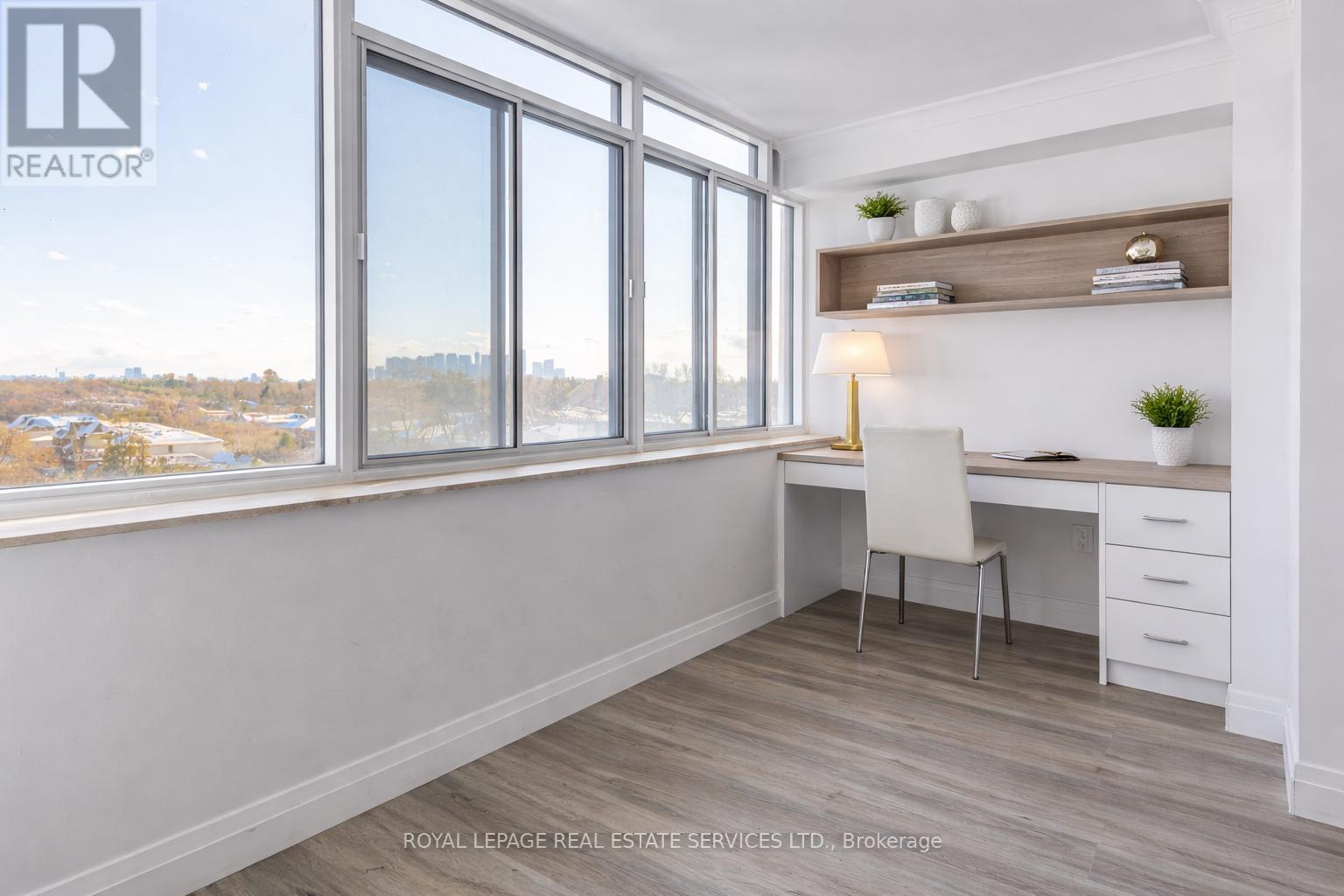 706 - 3000 Bathurst Street, Toronto, Ontario  M6B 3B4 - Photo 6 - C12901390