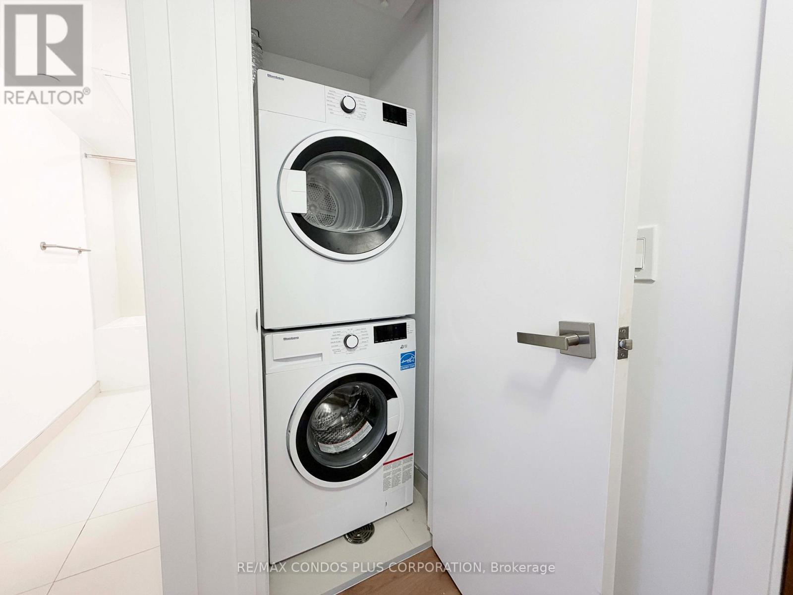 306 - 99 Foxbar Road, Toronto, Ontario  M4V 0B2 - Photo 11 - C12901424