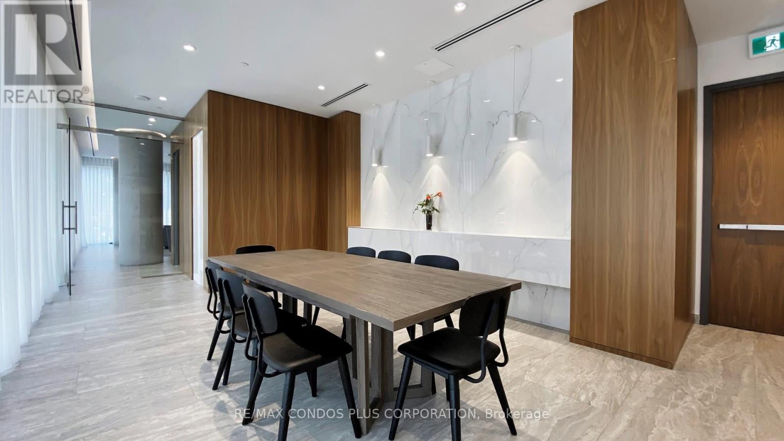 306 - 99 Foxbar Road, Toronto, Ontario  M4V 0B2 - Photo 21 - C12901424