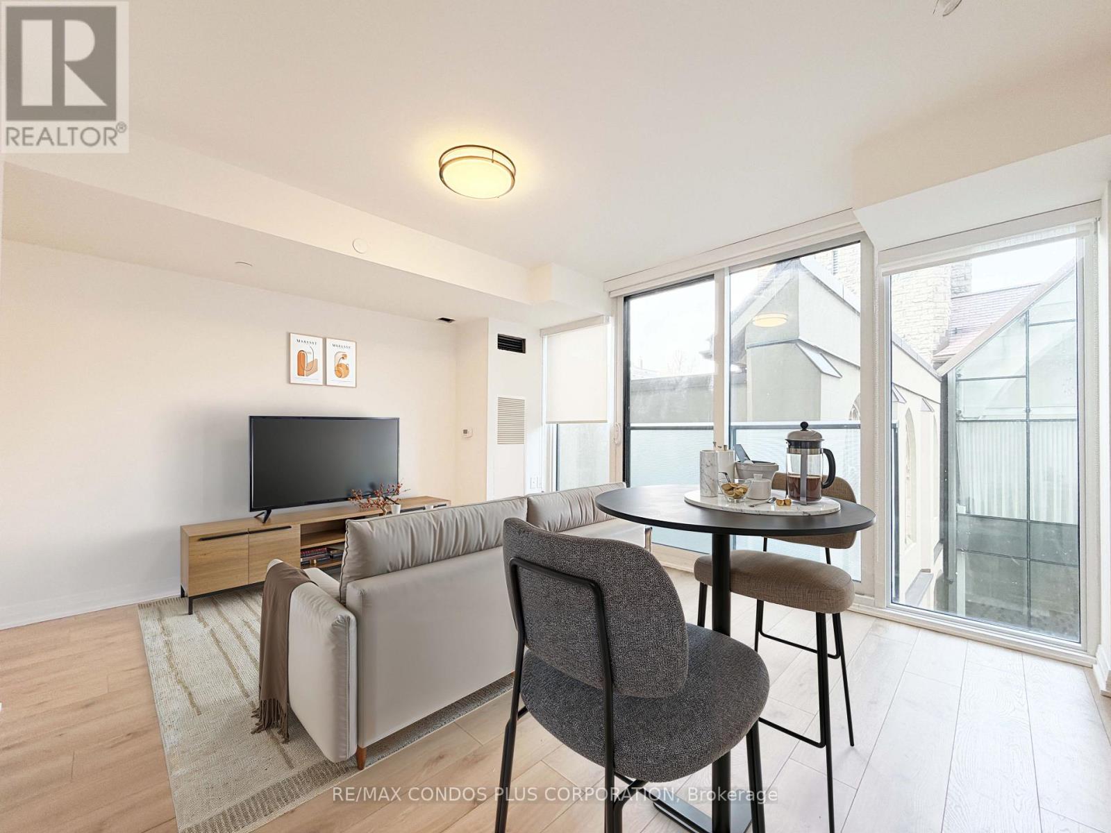 306 - 99 Foxbar Road, Toronto, Ontario  M4V 0B2 - Photo 5 - C12901424