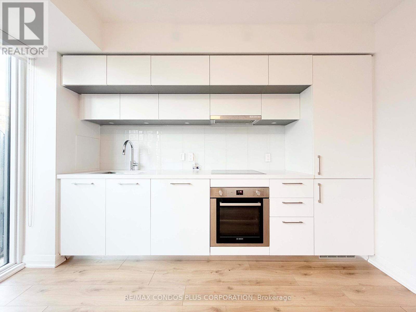 306 - 99 Foxbar Road, Toronto, Ontario  M4V 0B2 - Photo 7 - C12901424