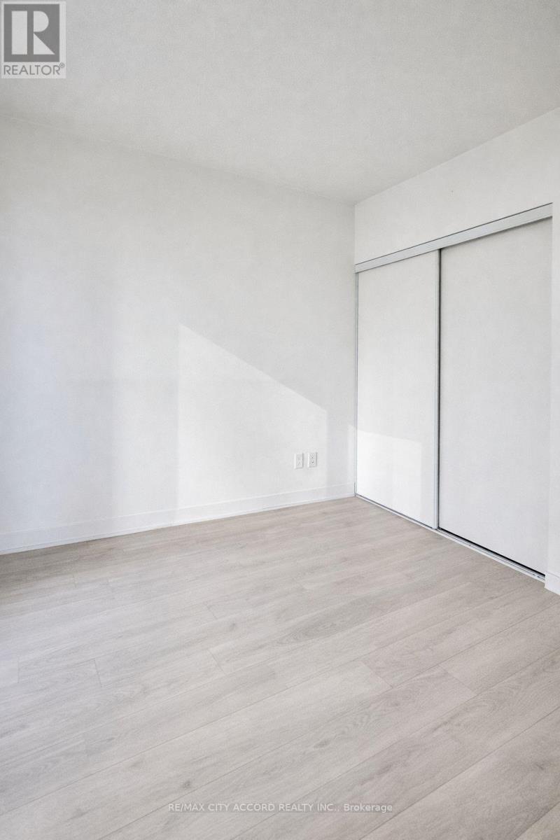 703 - 90 Queens Wharf Road, Toronto (Waterfront Communities), Ontario  M5V 0J4 - Photo 8 - C12901428