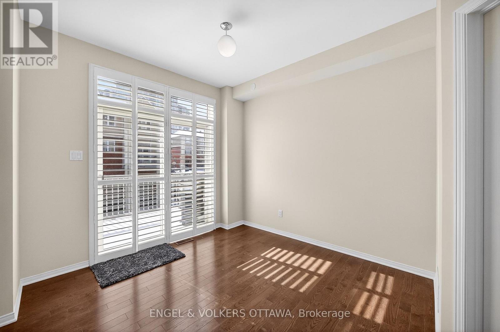 180 Lanark Avenue, Ottawa, Ontario  K1Z 1E5 - Photo 23 - X12901420