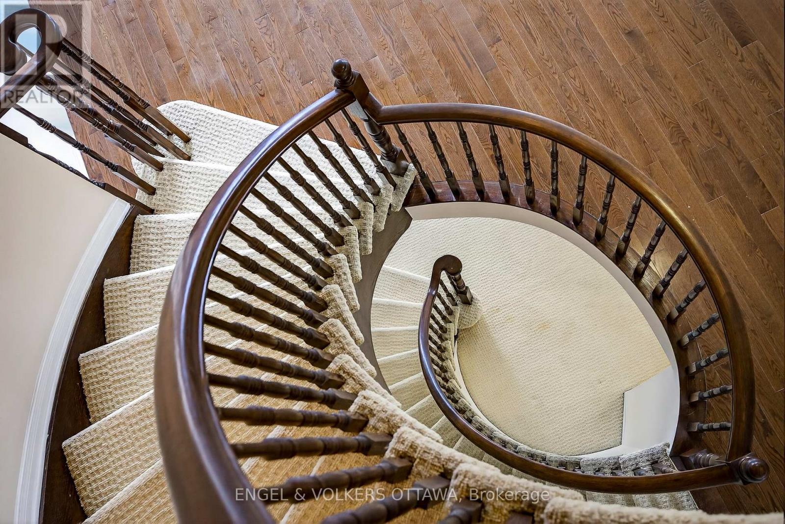 180 Lanark Avenue, Ottawa, Ontario  K1Z 1E5 - Photo 27 - X12901420