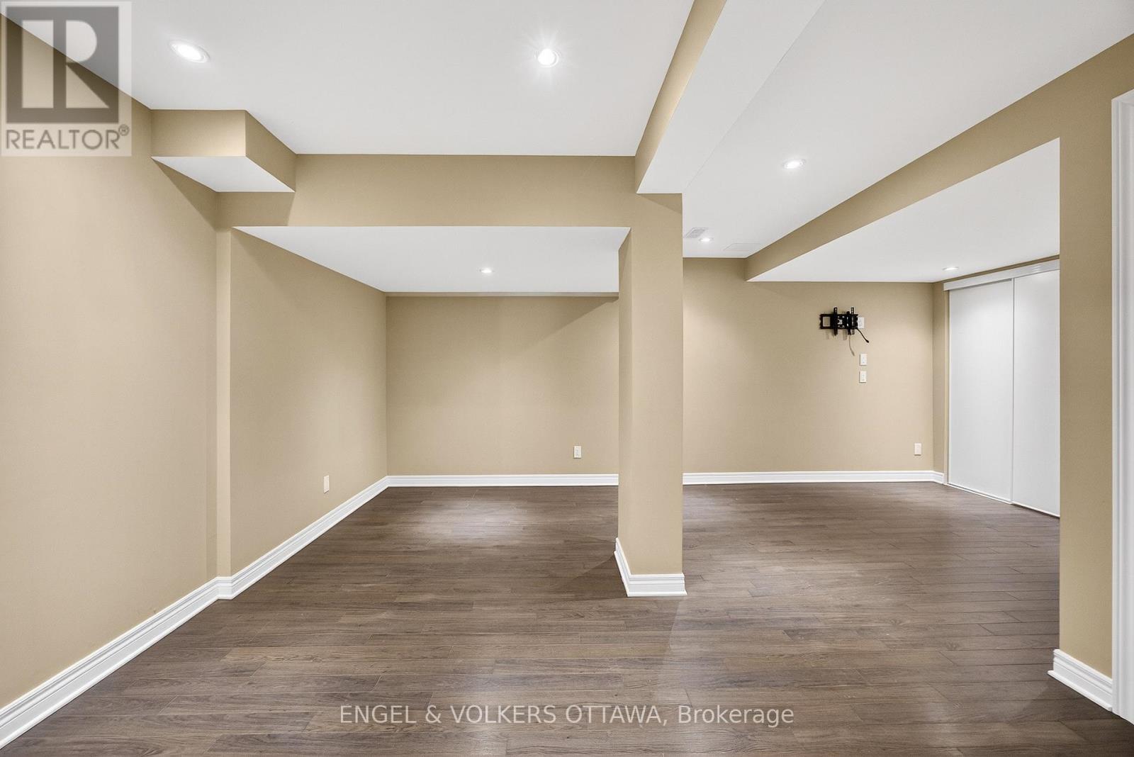 180 Lanark Avenue, Ottawa, Ontario  K1Z 1E5 - Photo 45 - X12901420