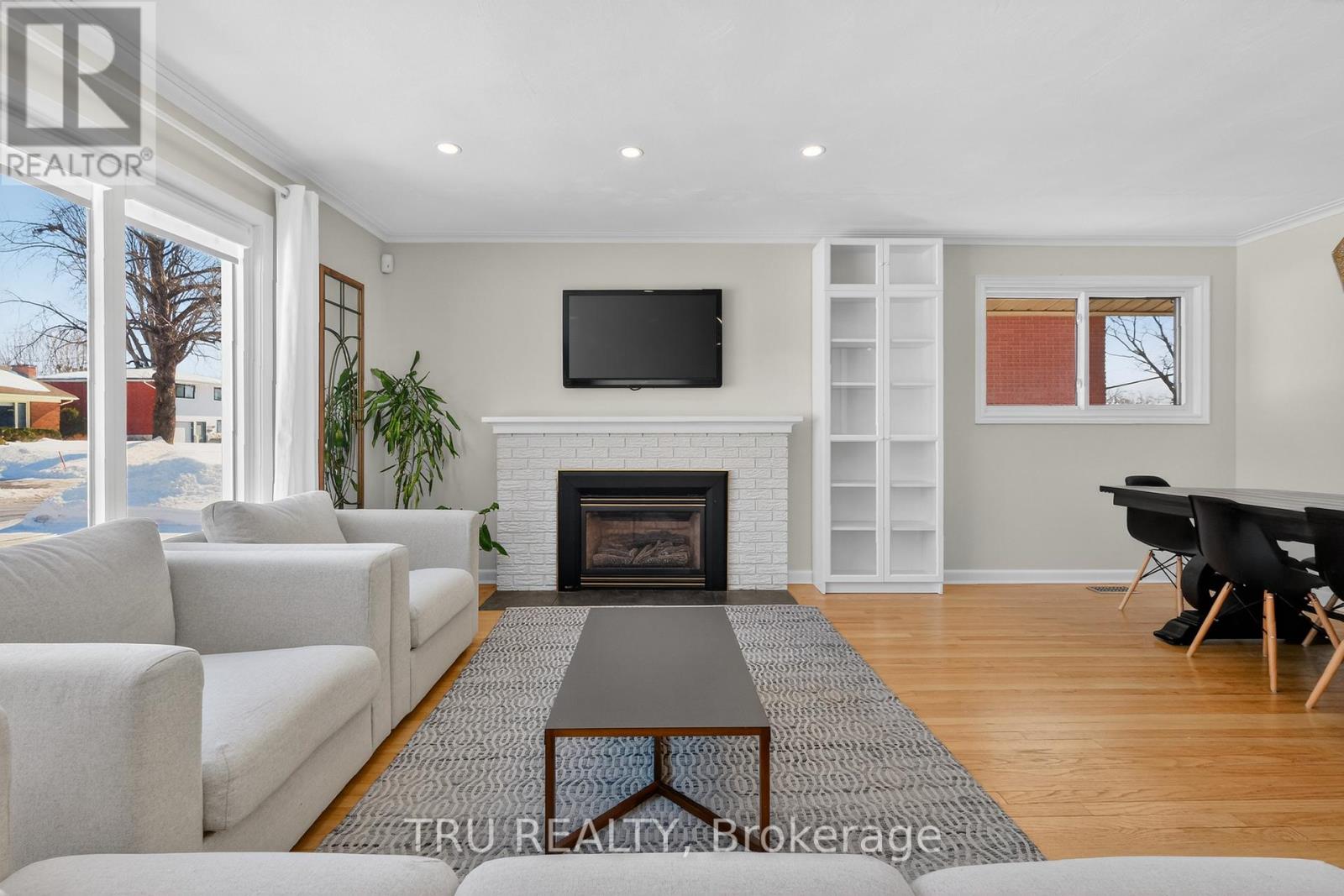 A - 2443 Sudbury Avenue, Ottawa, Ontario  K2C 1L6 - Photo 10 - X12901454