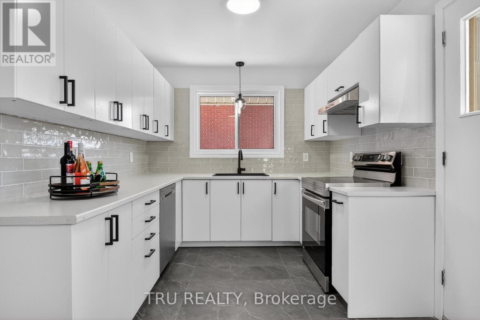 A - 2443 Sudbury Avenue, Ottawa, Ontario  K2C 1L6 - Photo 16 - X12901454