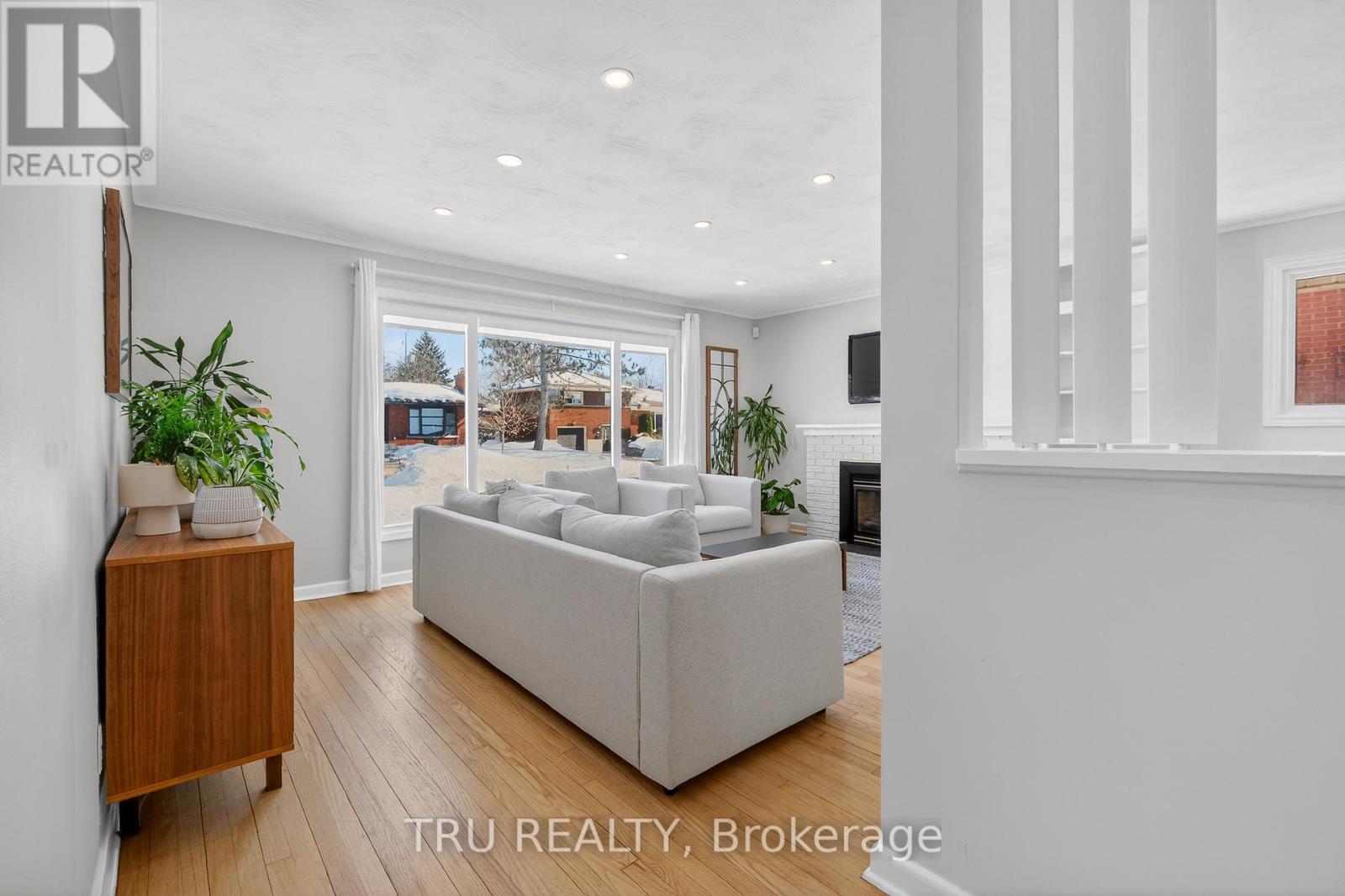 A - 2443 Sudbury Avenue, Ottawa, Ontario  K2C 1L6 - Photo 6 - X12901454