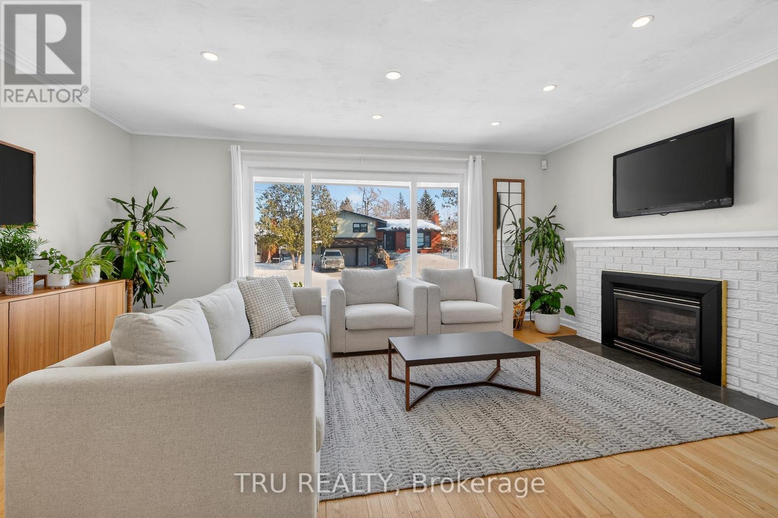 A - 2443 Sudbury Avenue, Ottawa, Ontario  K2C 1L6 - Photo 8 - X12901454