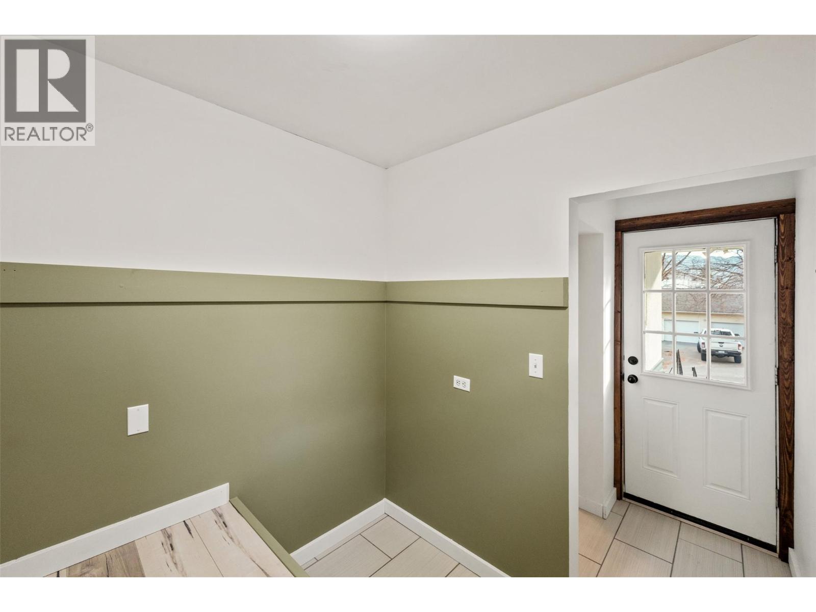 6470 Hollow Street, Oliver, British Columbia  V0H 1T0 - Photo 22 - 10374175