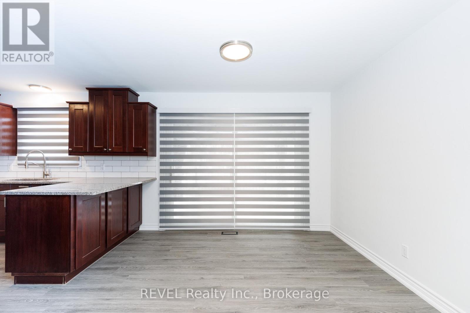 19 Claremount Circle N, Welland, Ontario  L3C 2P4 - Photo 11 - X12901304