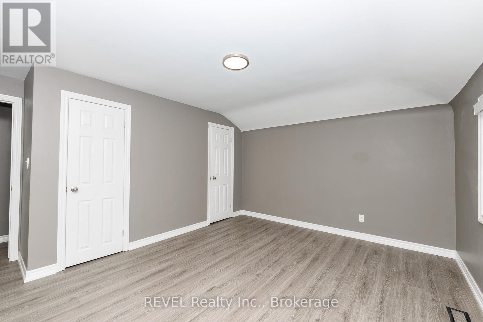 19 Claremount Circle N, Welland, Ontario  L3C 2P4 - Photo 26 - X12901304