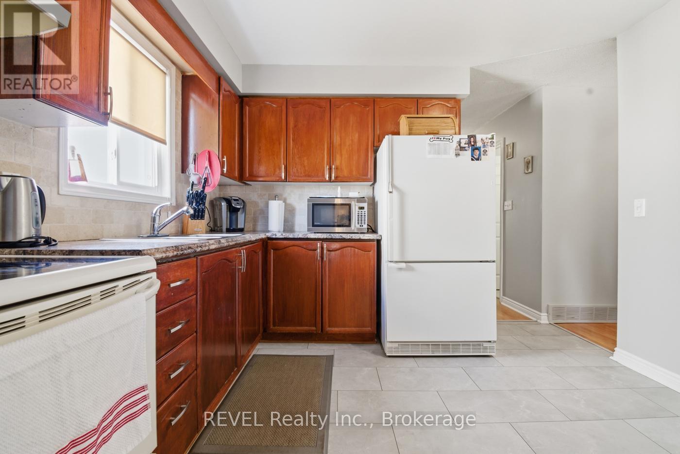 113 Commercial Street, Welland, Ontario  L3B 5Z1 - Photo 9 - X12901416