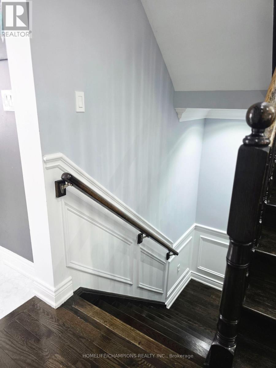 105 Braith Crescent, Whitchurch-Stouffville, Ontario  L4A 0B9 - Photo 14 - N12901372