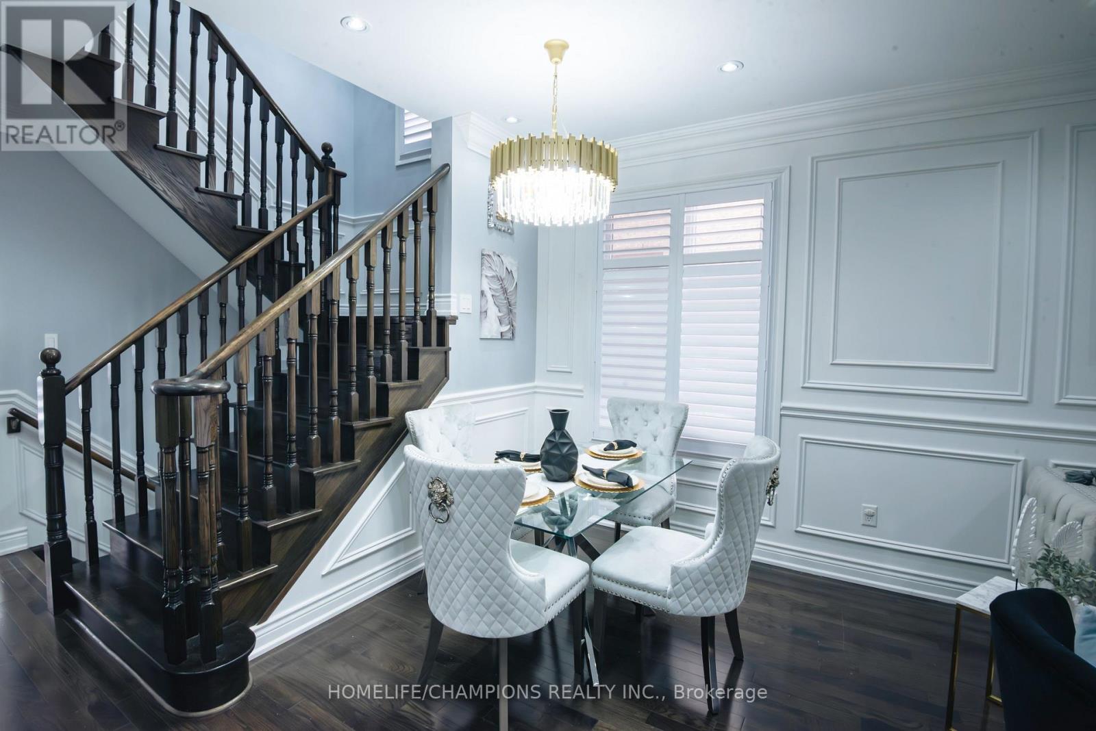 105 Braith Crescent, Whitchurch-Stouffville, Ontario  L4A 0B9 - Photo 4 - N12901372