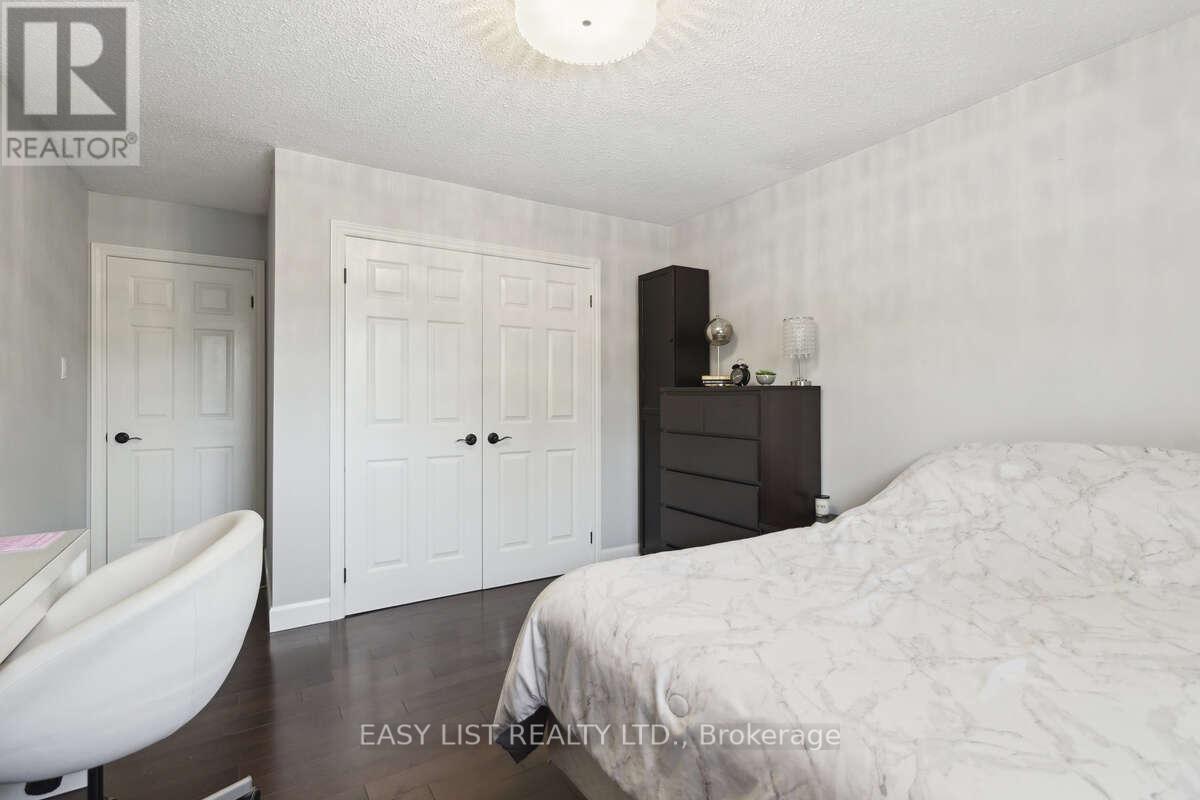 31 Bloomfield Trail, Richmond Hill, Ontario  L4E 2J8 - Photo 29 - N12901408