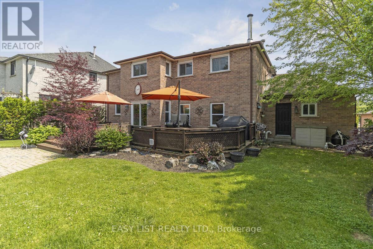 31 Bloomfield Trail, Richmond Hill, Ontario  L4E 2J8 - Photo 46 - N12901408