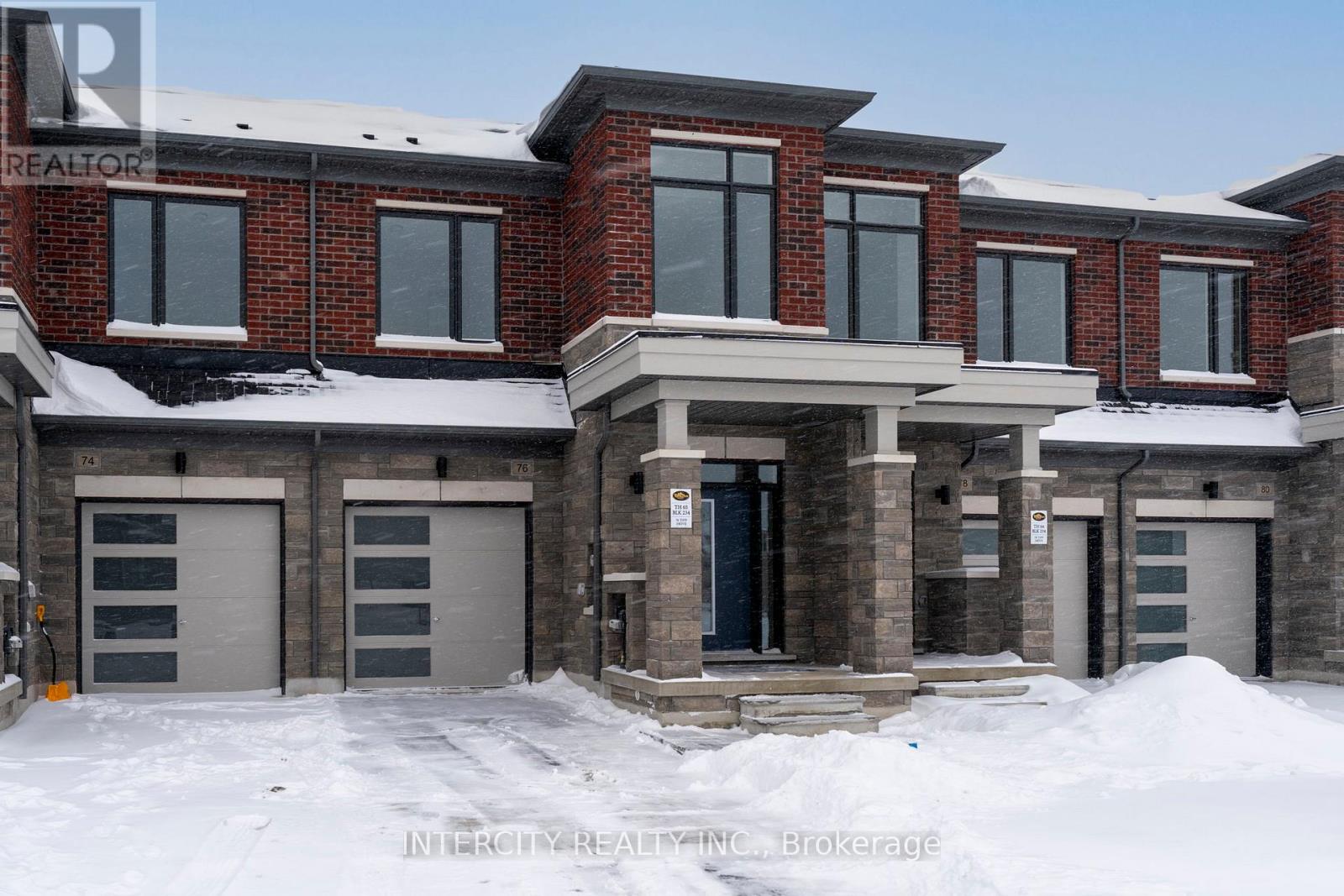 76 TIPP DRIVE, Richmond Hill, Ontario