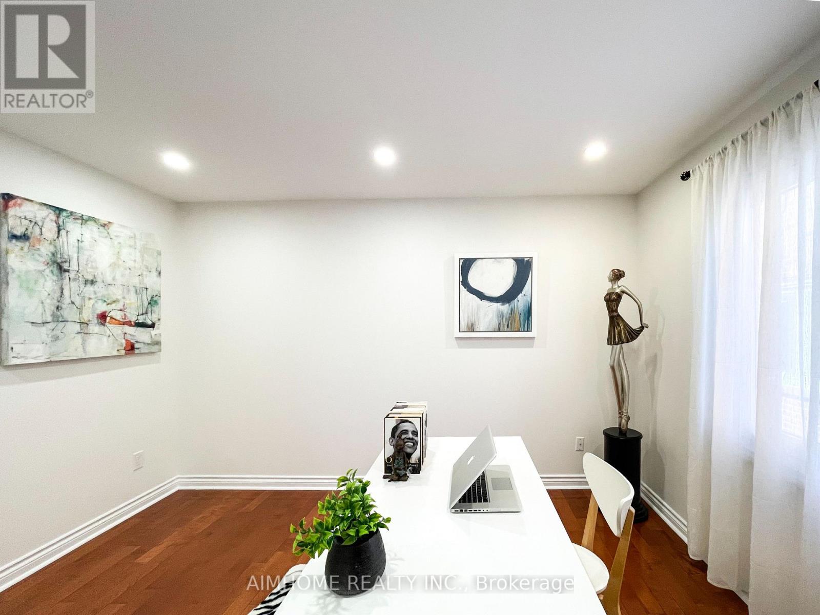 8 Cygnus Drive, Richmond Hill, Ontario  L4C 8P2 - Photo 24 - N12901484