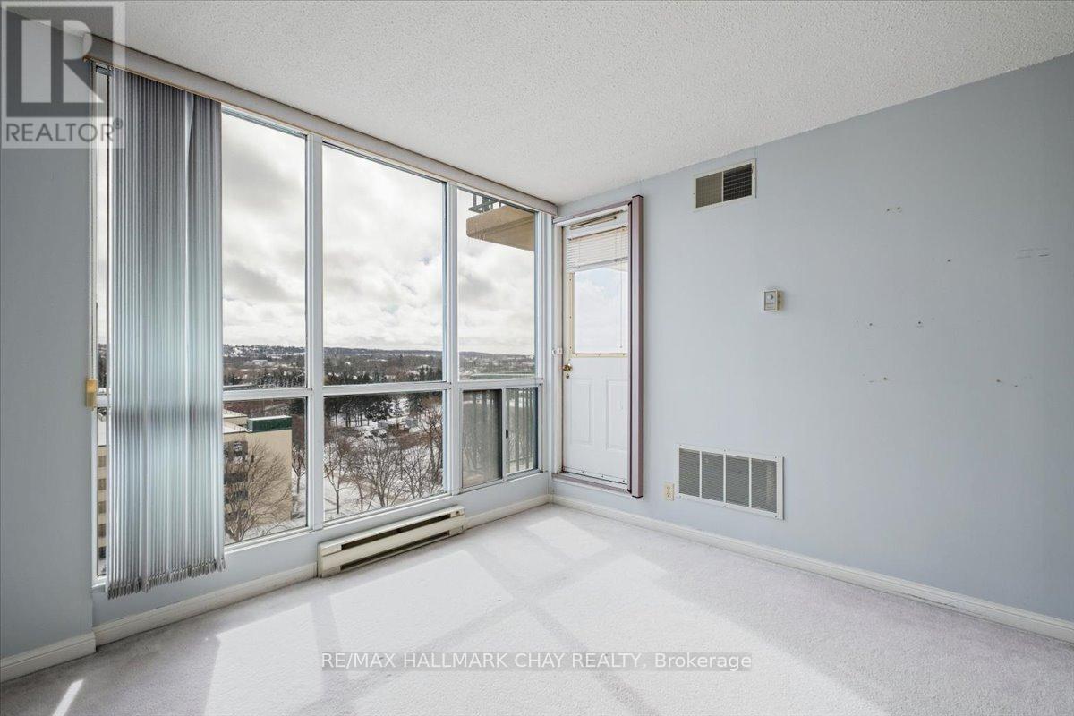 607 - 65 Ellen Street, Barrie (City Centre), Ontario  L4N 3A5 - Photo 13 - S12901352