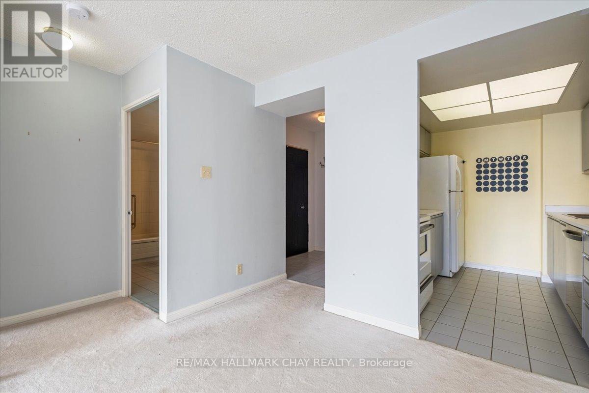 607 - 65 Ellen Street, Barrie (City Centre), Ontario  L4N 3A5 - Photo 9 - S12901352