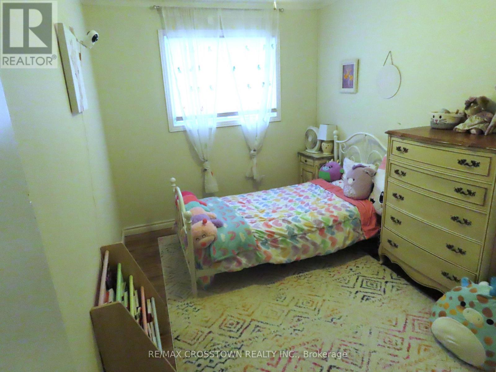 4716 Penetanguishene Road, Springwater, Ontario  L0L 1V0 - Photo 15 - S12901414