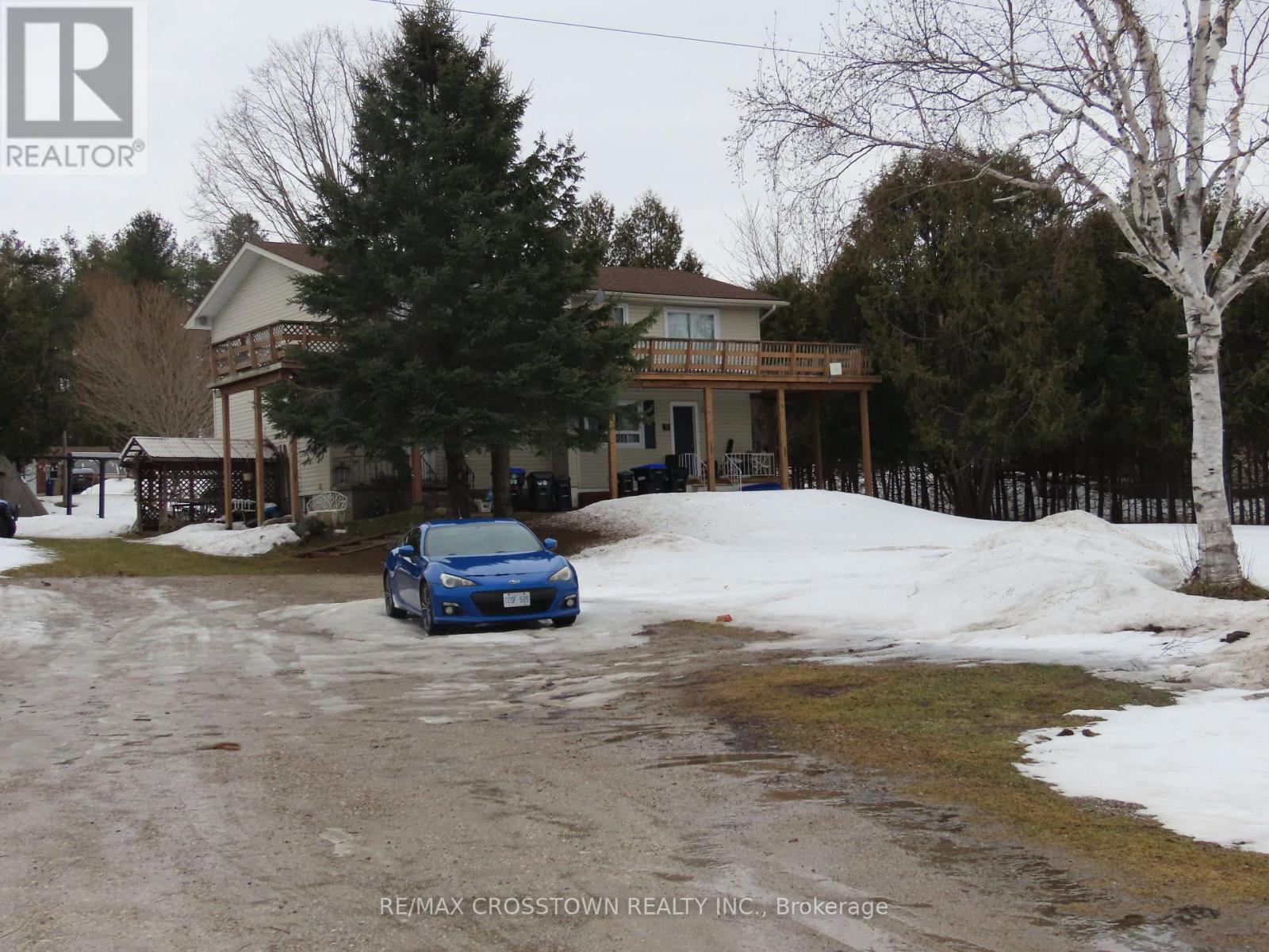 4716 Penetanguishene Road, Springwater, Ontario  L0L 1V0 - Photo 3 - S12901414