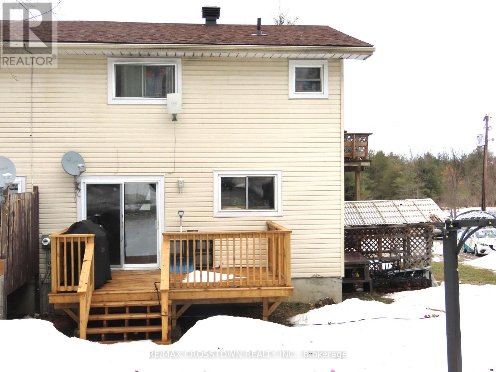 4716 Penetanguishene Road, Springwater, Ontario  L0L 1V0 - Photo 32 - S12901414