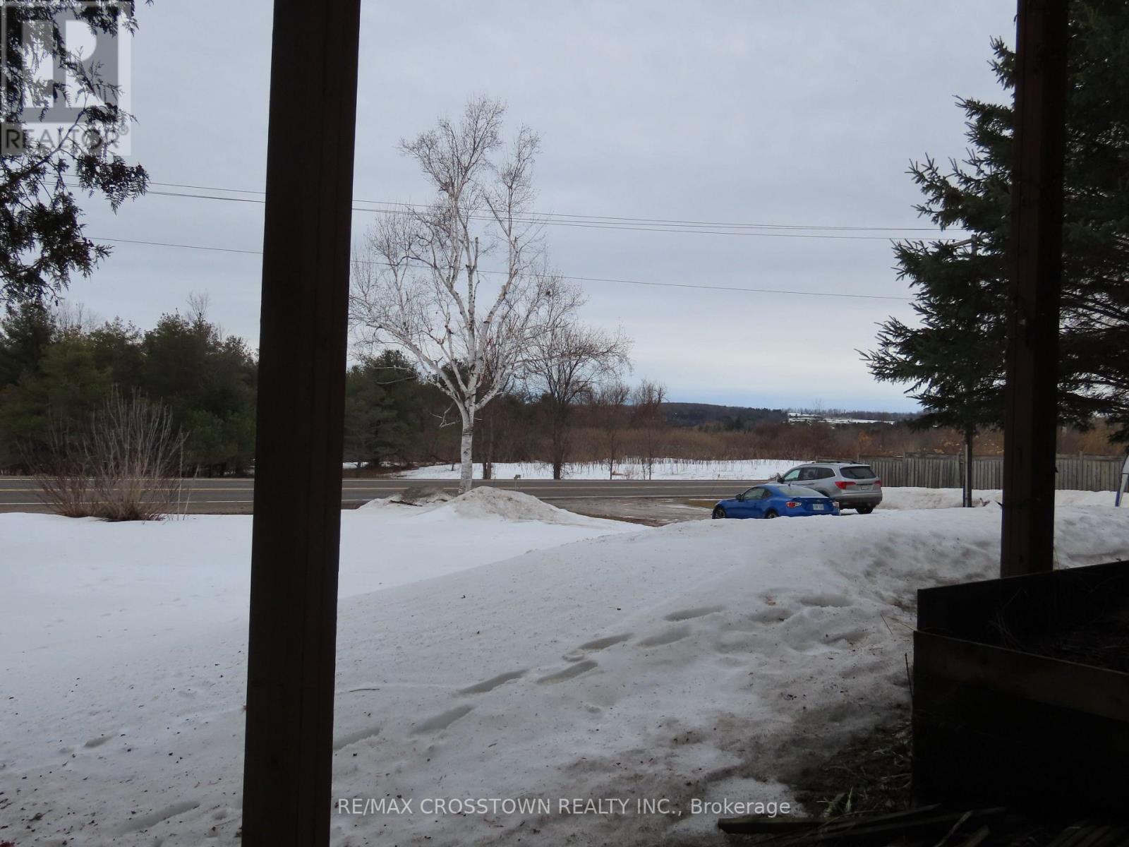 4716 Penetanguishene Road, Springwater, Ontario  L0L 1V0 - Photo 35 - S12901414