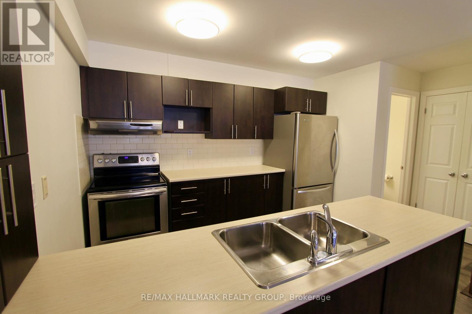 126a Lindenshade Drive, Ottawa, Ontario  K2J 5R5 - Photo 11 - X12900774