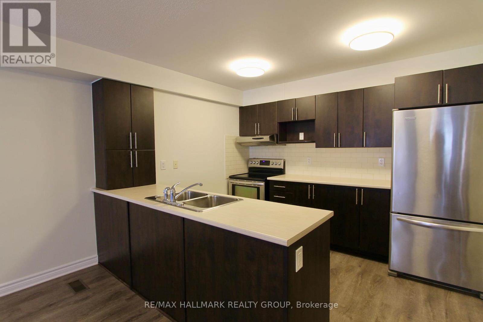 126a Lindenshade Drive, Ottawa, Ontario  K2J 5R5 - Photo 10 - X12900774