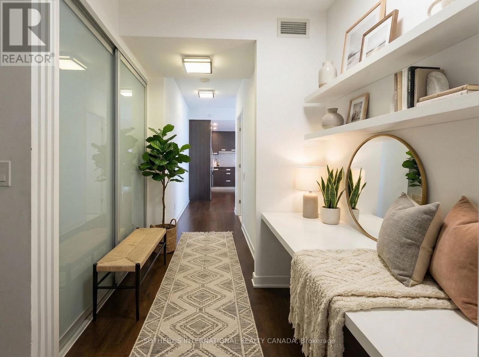 2711 - 88 Park Lawn Road, Toronto, Ontario  M8Y 0B5 - Photo 3 - W12901358