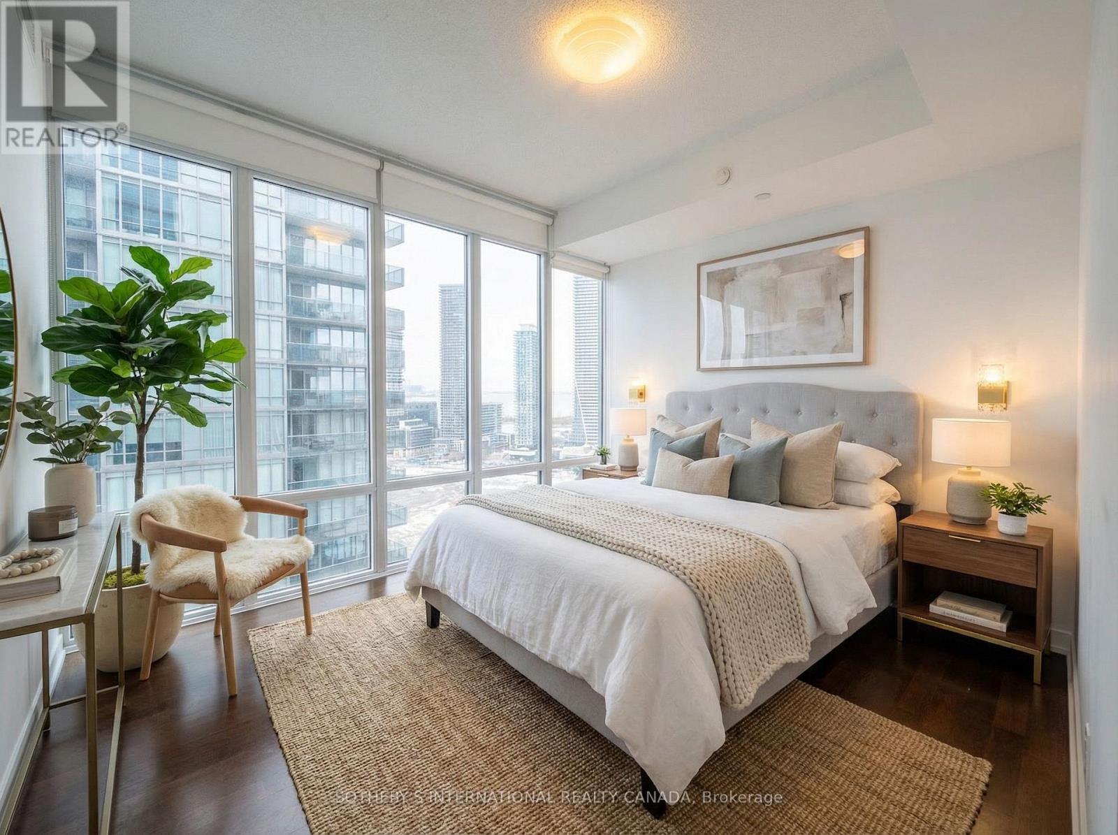 2711 - 88 Park Lawn Road, Toronto, Ontario  M8Y 0B5 - Photo 6 - W12901358