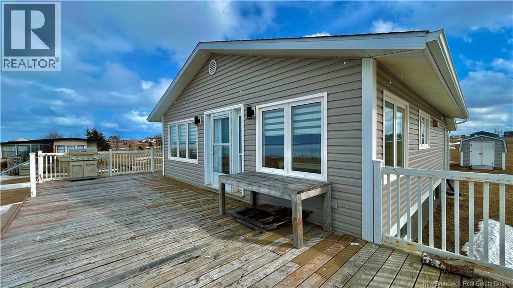 7731 2 Du Havre Street, Bas-Caraquet, New Brunswick  E1W 5W9 - Photo 3 - NB133616