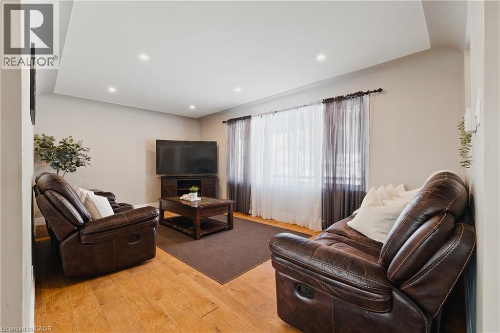 1080 Henry Street, Wellesley, Ontario  N0B 2T0 - Photo 2 - 40802755