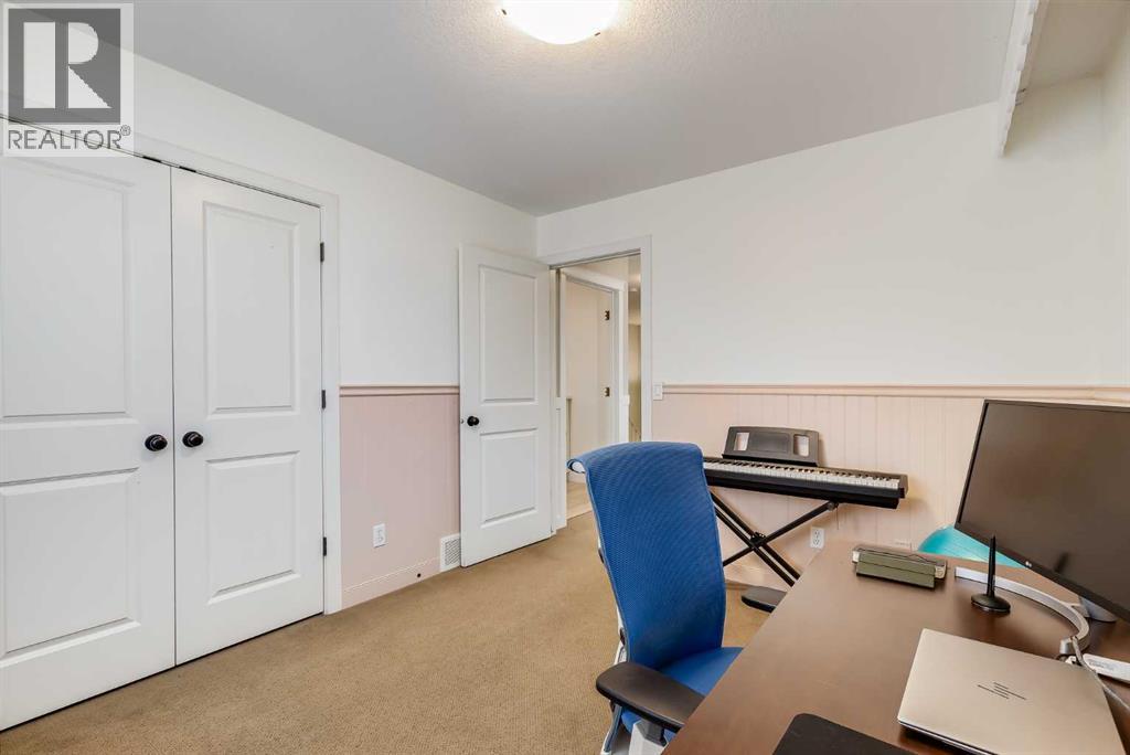 153 Cranridge Terrace Se, Calgary, Alberta  T3M 0H9 - Photo 22 - A2291968