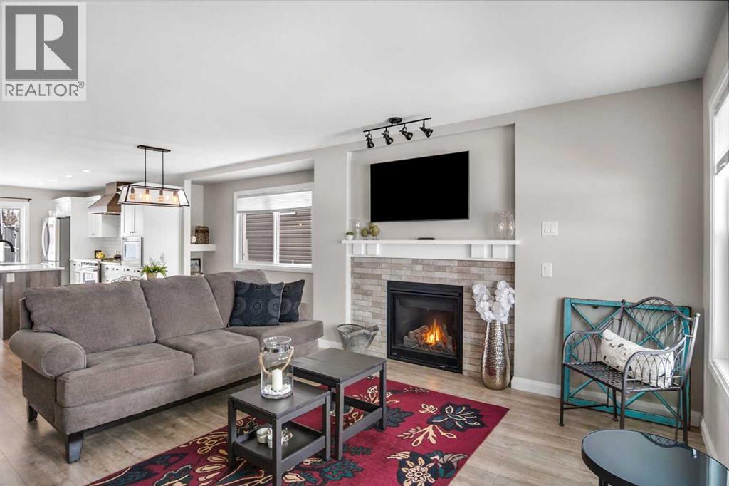 704 Stonehaven Drive, Carstairs, Alberta  T0M 0N0 - Photo 6 - A2292945