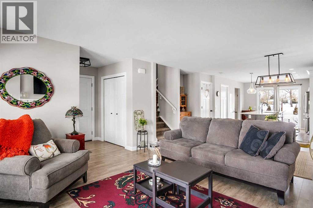 704 Stonehaven Drive, Carstairs, Alberta  T0M 0N0 - Photo 7 - A2292945