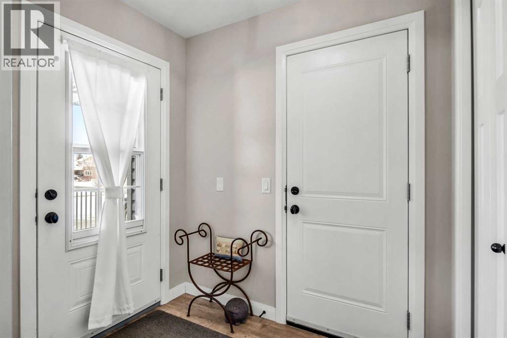 704 Stonehaven Drive, Carstairs, Alberta  T0M 0N0 - Photo 3 - A2292945