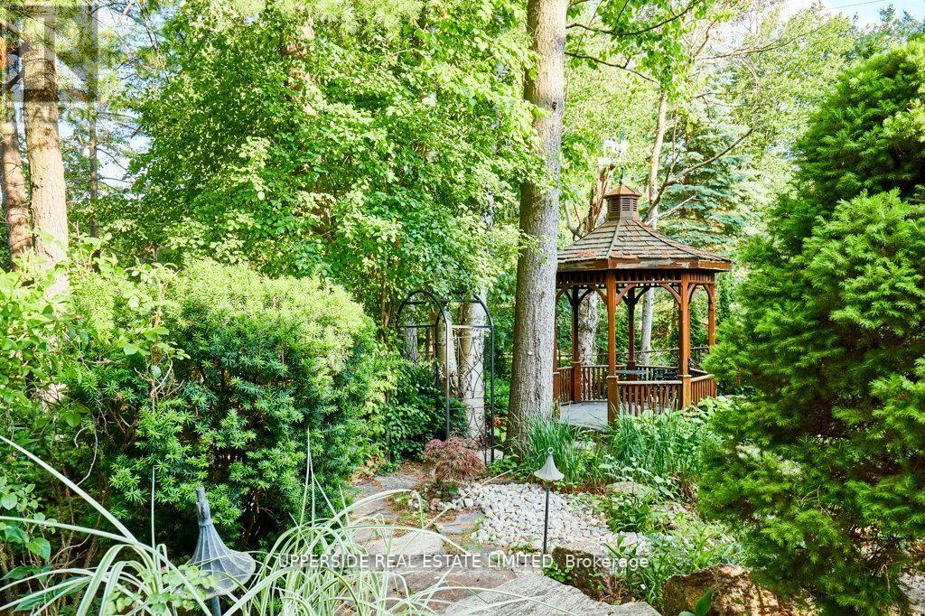 1201 Abbey Road, Pickering, Ontario  L1X 1W1 - Photo 32 - E12862308