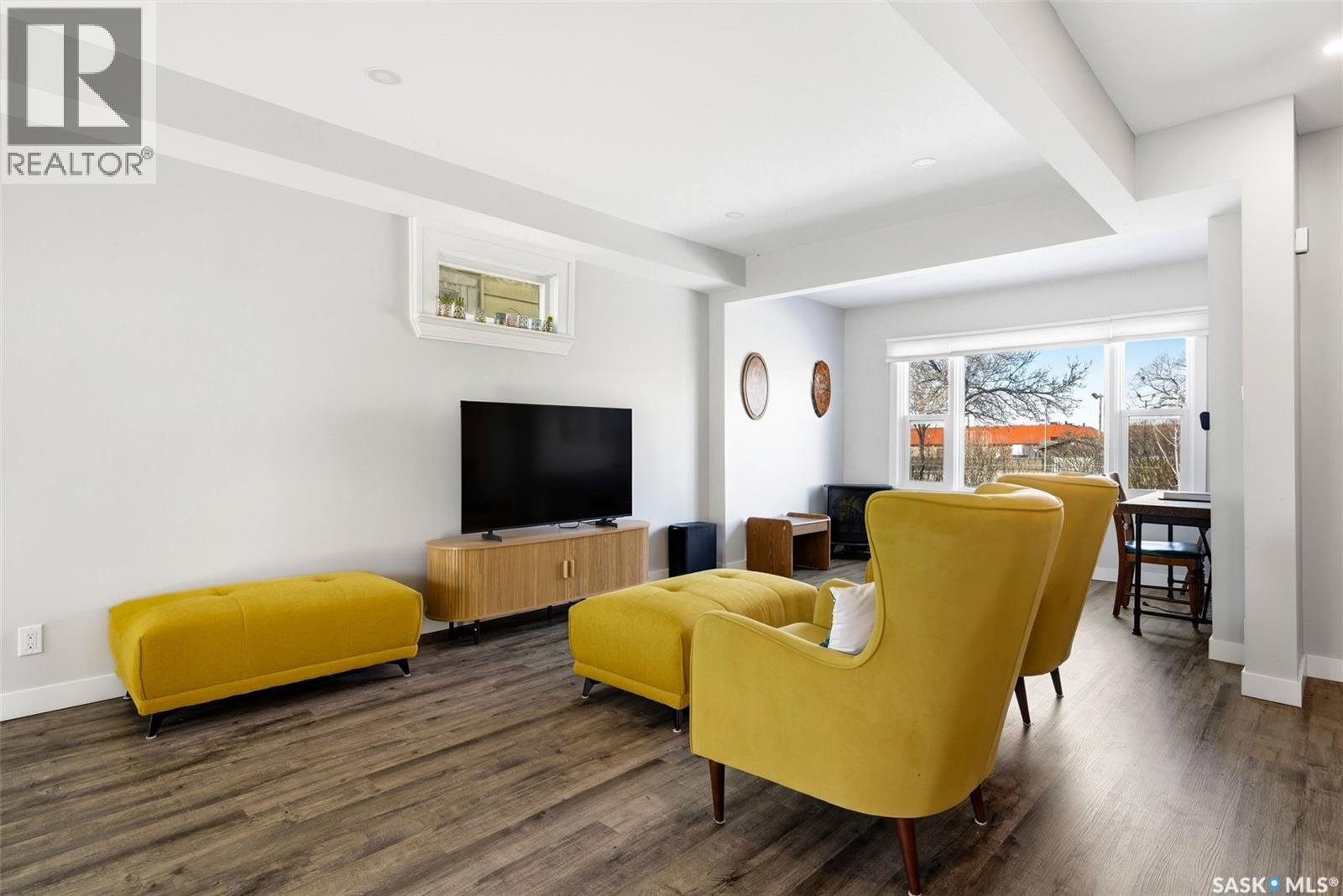 3809 Victoria Avenue, Regina, Saskatchewan  S4T 1M6 - Photo 3 - SK030660