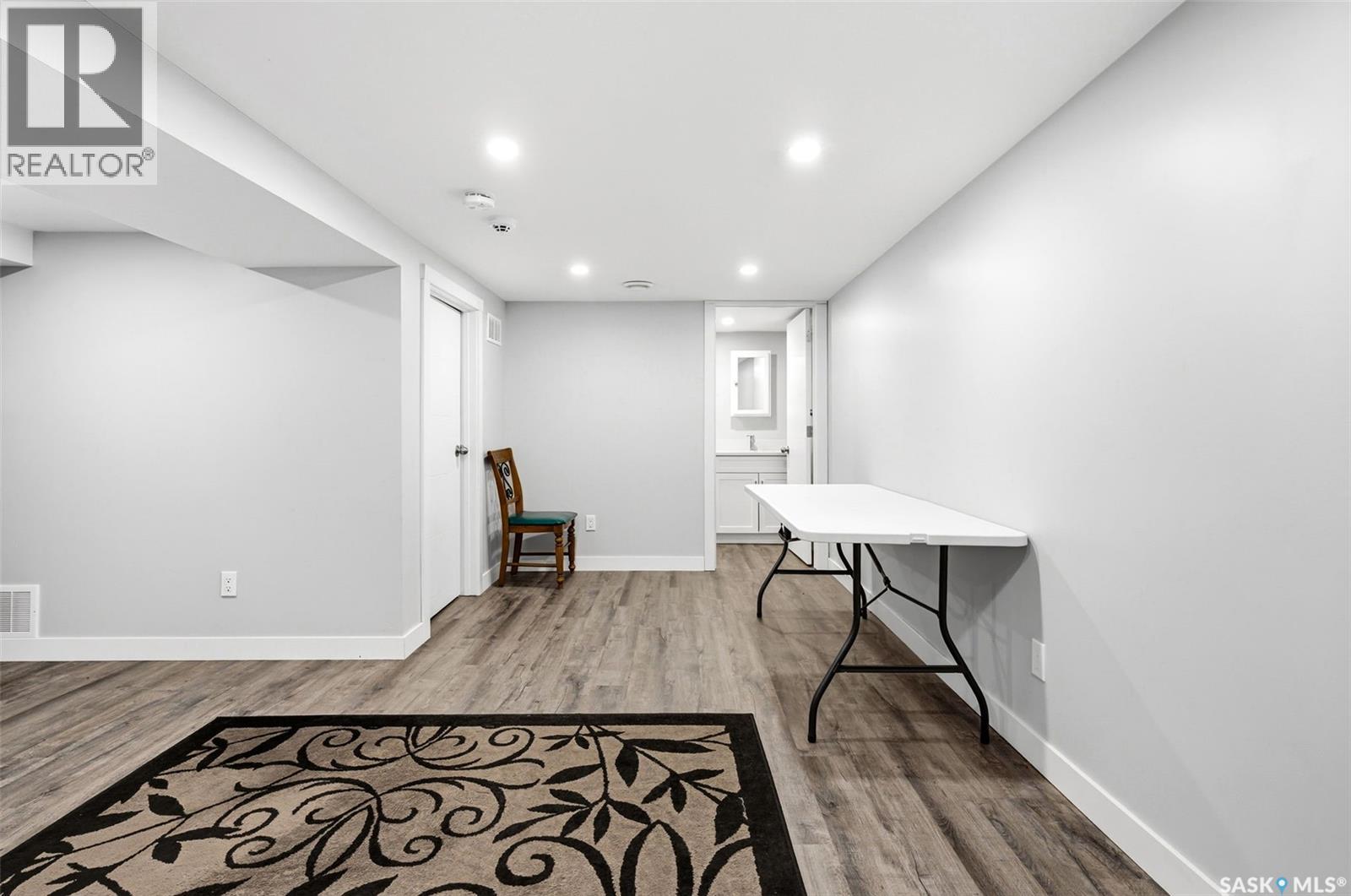 3809 Victoria Avenue, Regina, Saskatchewan  S4T 1M6 - Photo 21 - SK030660