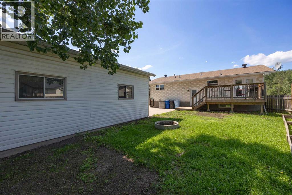 185 Hiltop Crescent, Fort Mcmurray, Alberta  T9H 3V3 - Photo 5 - A2292430