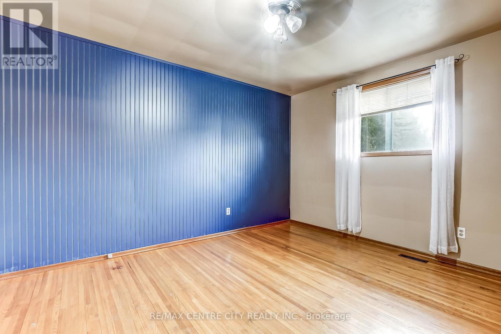 124 Fairview Avenue, St. Thomas, Ontario  N5R 4X6 - Photo 13 - X12901524