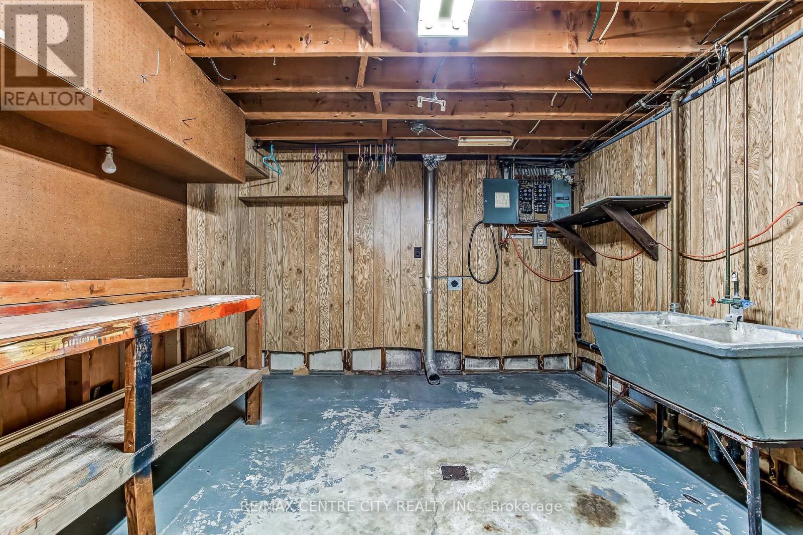 124 Fairview Avenue, St. Thomas, Ontario  N5R 4X6 - Photo 28 - X12901524