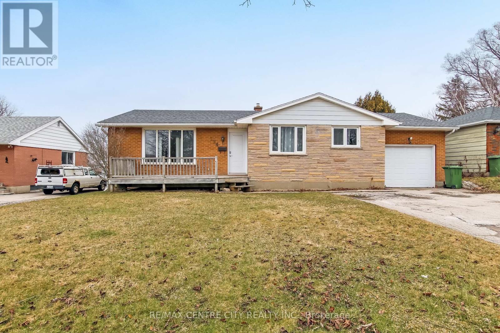 124 Fairview Avenue, St. Thomas, Ontario  N5R 4X6 - Photo 33 - X12901524