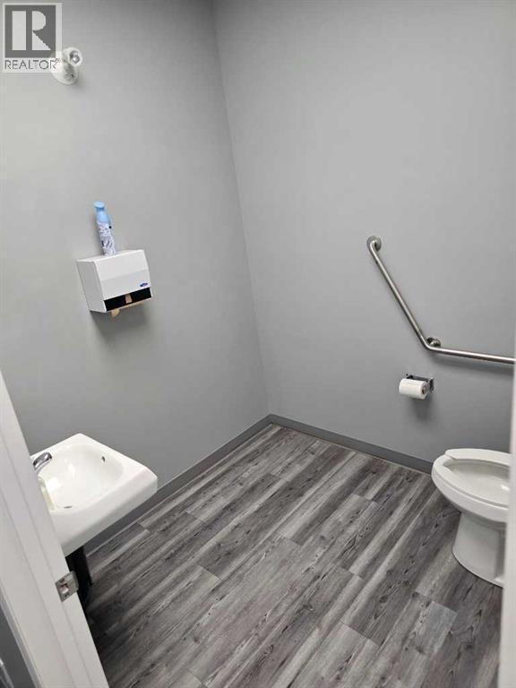 102, 284 Burnt Park Drive, Rural Red Deer County, Alberta  T4S 0K7 - Photo 11 - A2285649