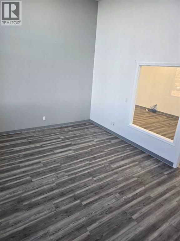 102, 284 Burnt Park Drive, Rural Red Deer County, Alberta  T4S 0K7 - Photo 7 - A2285649