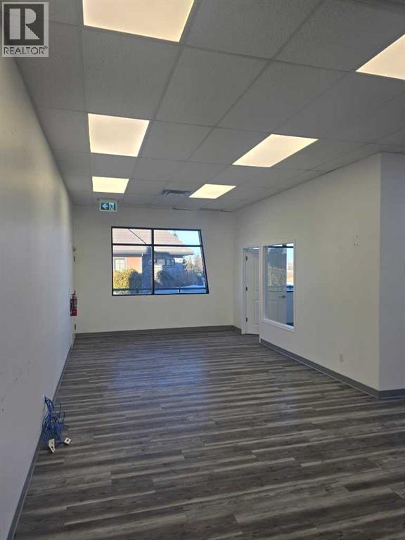 102, 284 Burnt Park Drive, Rural Red Deer County, Alberta  T4S 0K7 - Photo 9 - A2285649